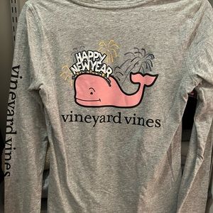 Vineyard Vines New Years long sleeve t shirt XXS womens